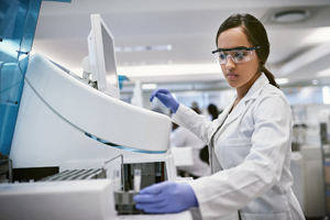 Woman working in a lab