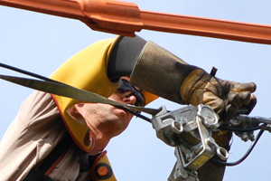 Central Hudson lineman at work