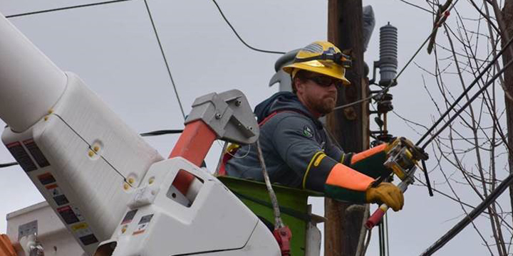 Damaging Wind Gusts, Heavy Rain May Cause Power Outages in Central ...